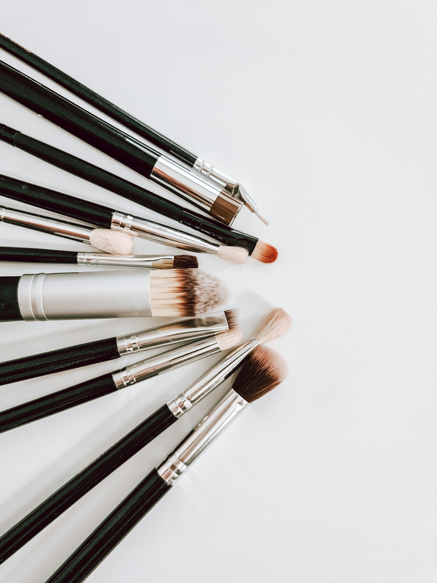 Produtos indispensáveis para sua rotina de beleza